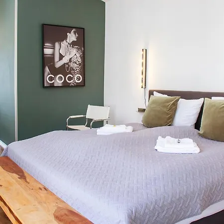 Historisches Stellwerk Mit Garten In Bester Innenstadtlage & Boxspringbetten Nahe Der Schweizer Grenze *