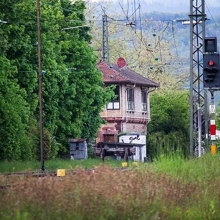 Historisches Stellwerk Mit Garten In Bester Innenstadtlage & Boxspringbetten Nahe Der Schweizer Grenze *